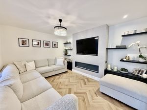 Photo 10- click for photo gallery